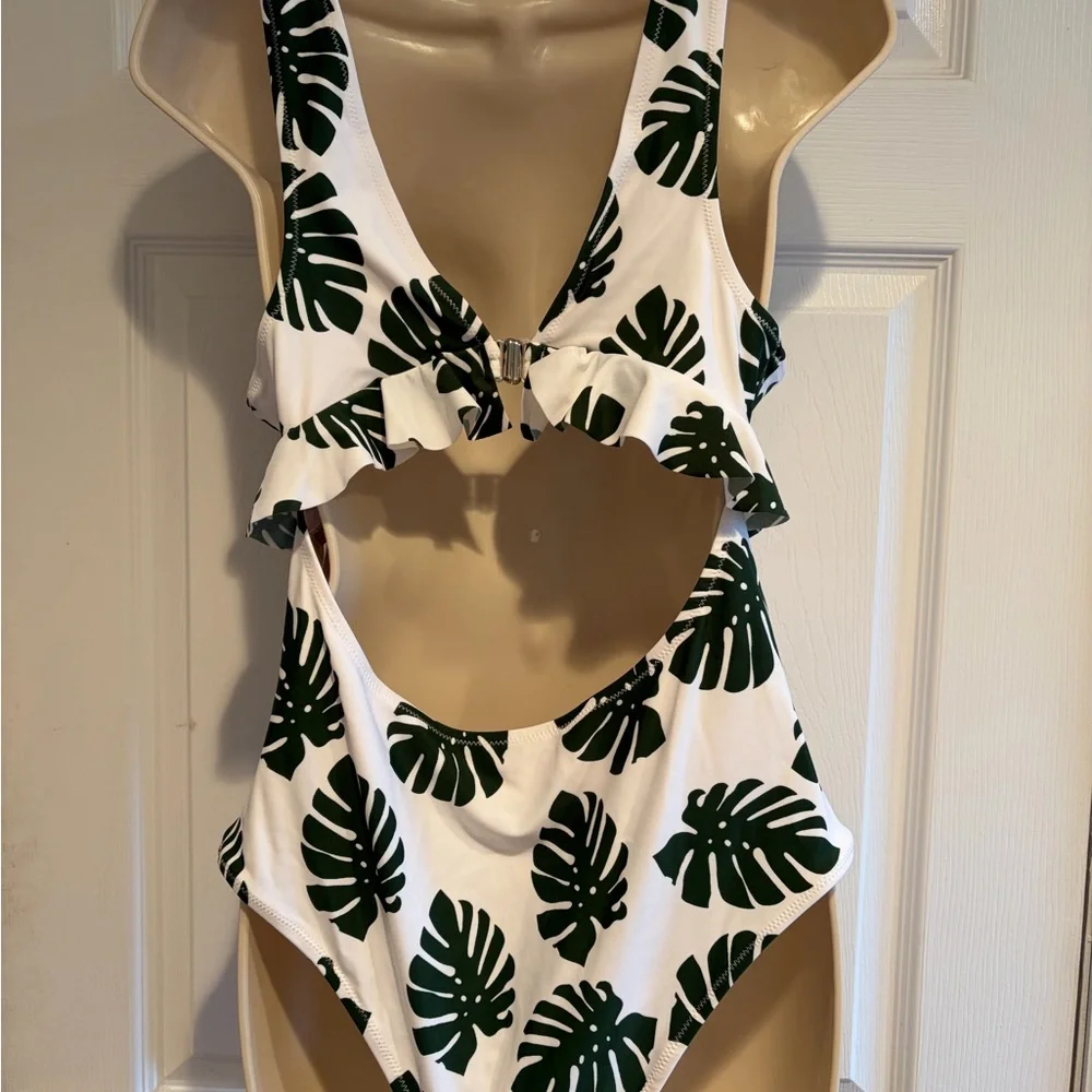 CUPSHE One Piece Swimsuit L White Green Tropical Leaf Cutout Ruffle NWT‎
